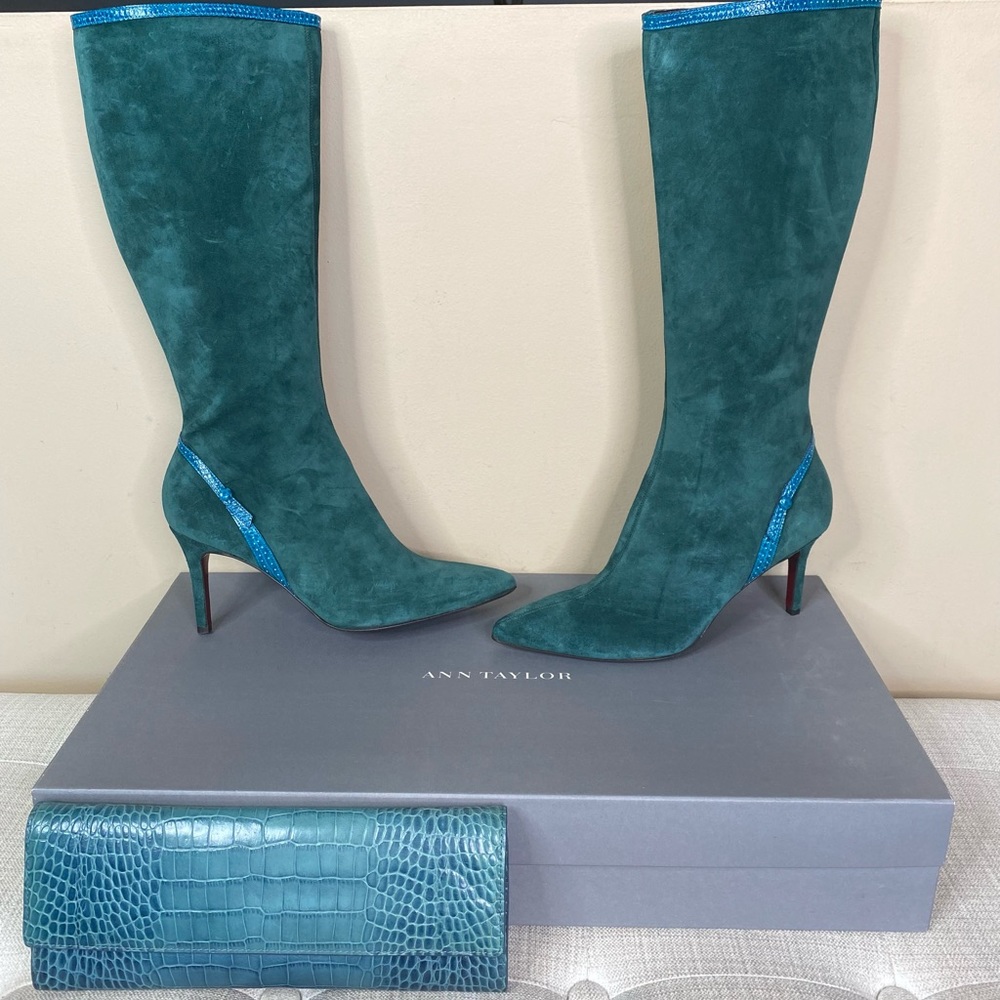 Ann Taylor Emerald Leather Suede Boots & Clutch - Picture 1 of 16